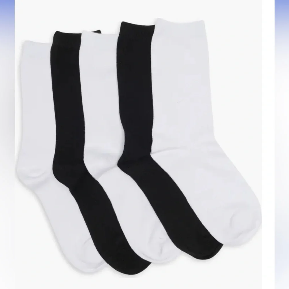NWT Nordstrom Rack Brand Pack of Five Perfect Cotton Blend Crew Socks